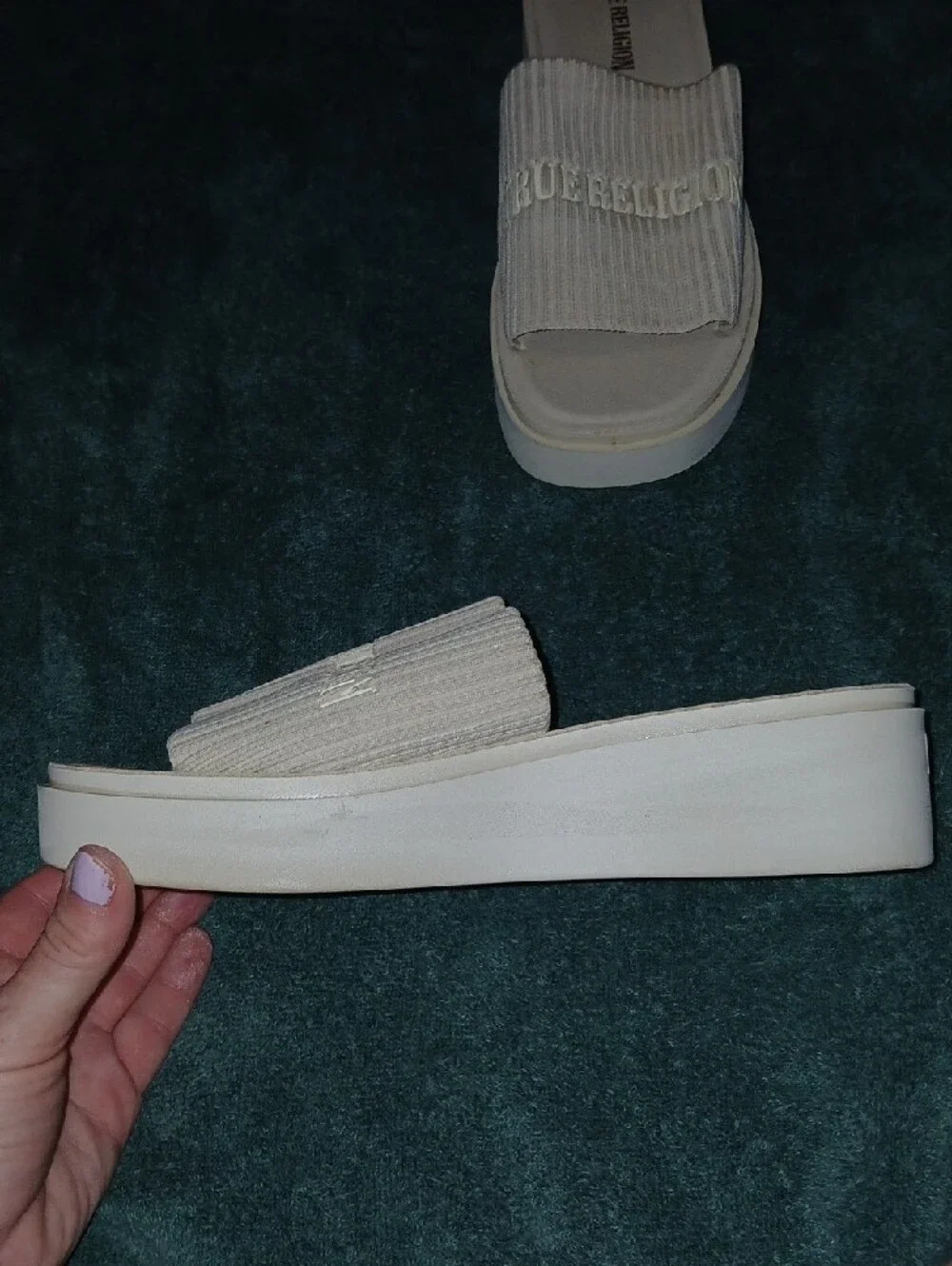 Womens True Religion Jann Cream Platform Ribbed Knit Slide Sandals Sz: 7.5